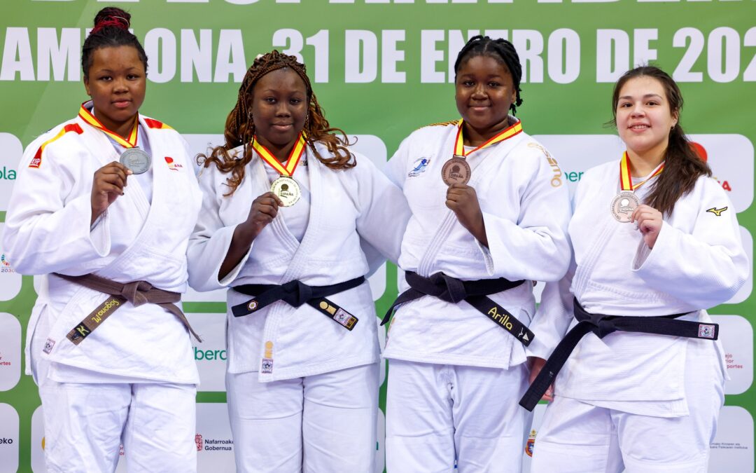 Alejandra Goytia obtiene una medalla de Bronce en el nacional Junior de Judo en Pamplona.