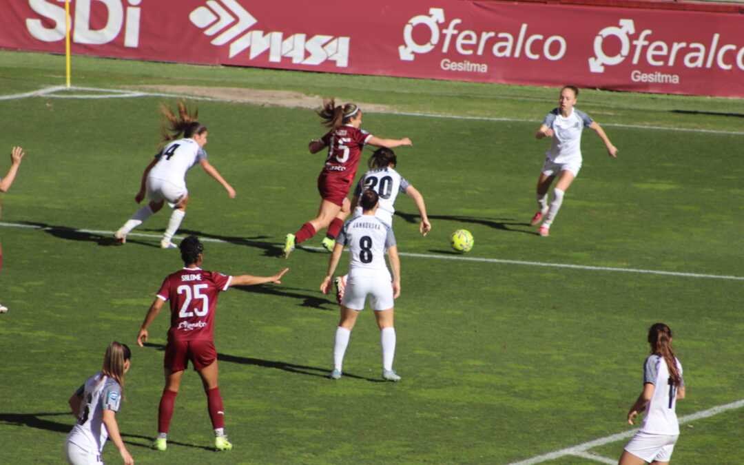 El DUX Logroño da poco a poco pasos hacia el descenso debido principalmente a su incapacidad para ganar en Las Gaunas, donde no ha sumado todavía una victoria y donde ha encajado una nueva derrota ante el Badalona por 2-3.