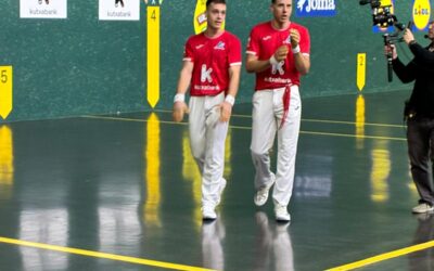 Peña II y Landa dejan fuera a Darío y Loza de la final del mano por parejas.