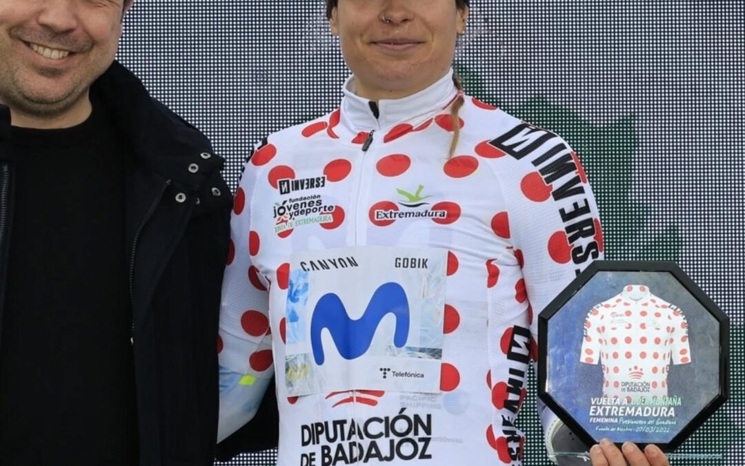 Sheyla Gutiérrez protagonizó una destacada escapada en solitario durante la segunda etapa de la Vuelta a Extremadura Femenina, celebrada el 7 de marzo de 2026.