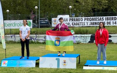 La deportista riojana Emma Gil se alza con el triunfo. Este fin de semana se ha celebrado en madrid el 1er Gran Premio de Aire libre jovenes promesas arco recurvo y arco compuesto