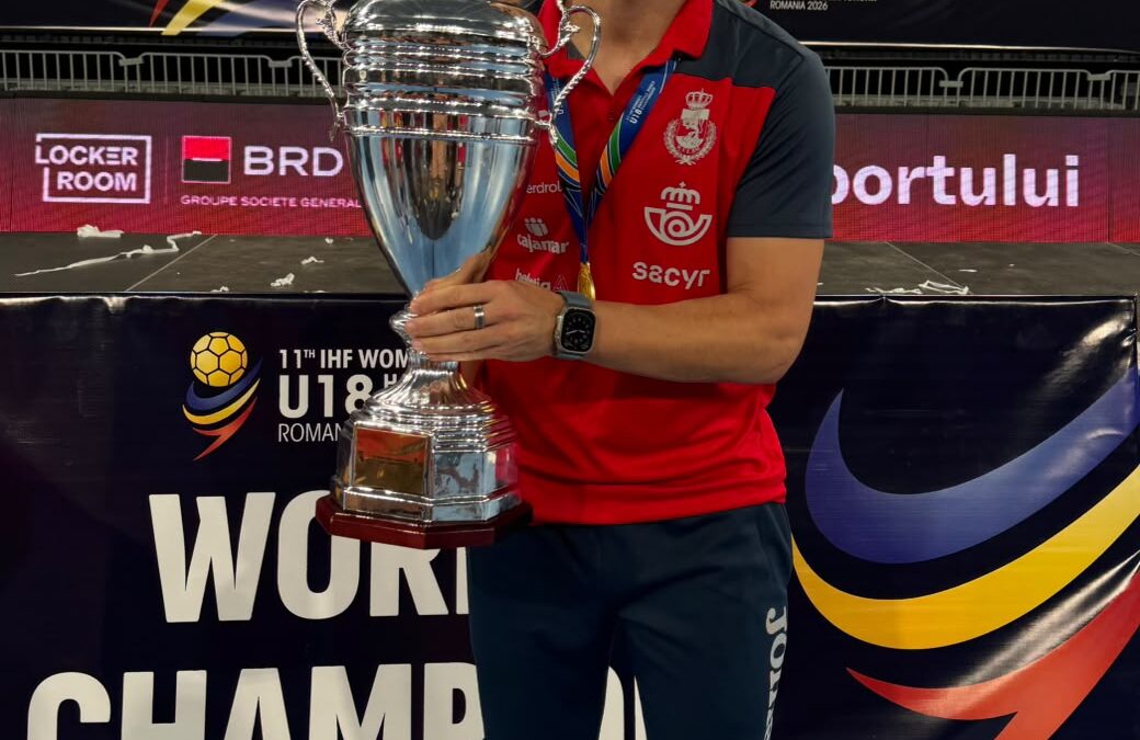 Luismi Ascorbe repite como campeón del Mundo Juvenil de las Guerreras